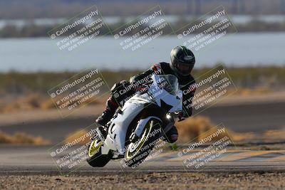 media/Dec-18-2022-SoCal Trackdays (Sun) [[8099a50955]]/Turn 14 (940am)/